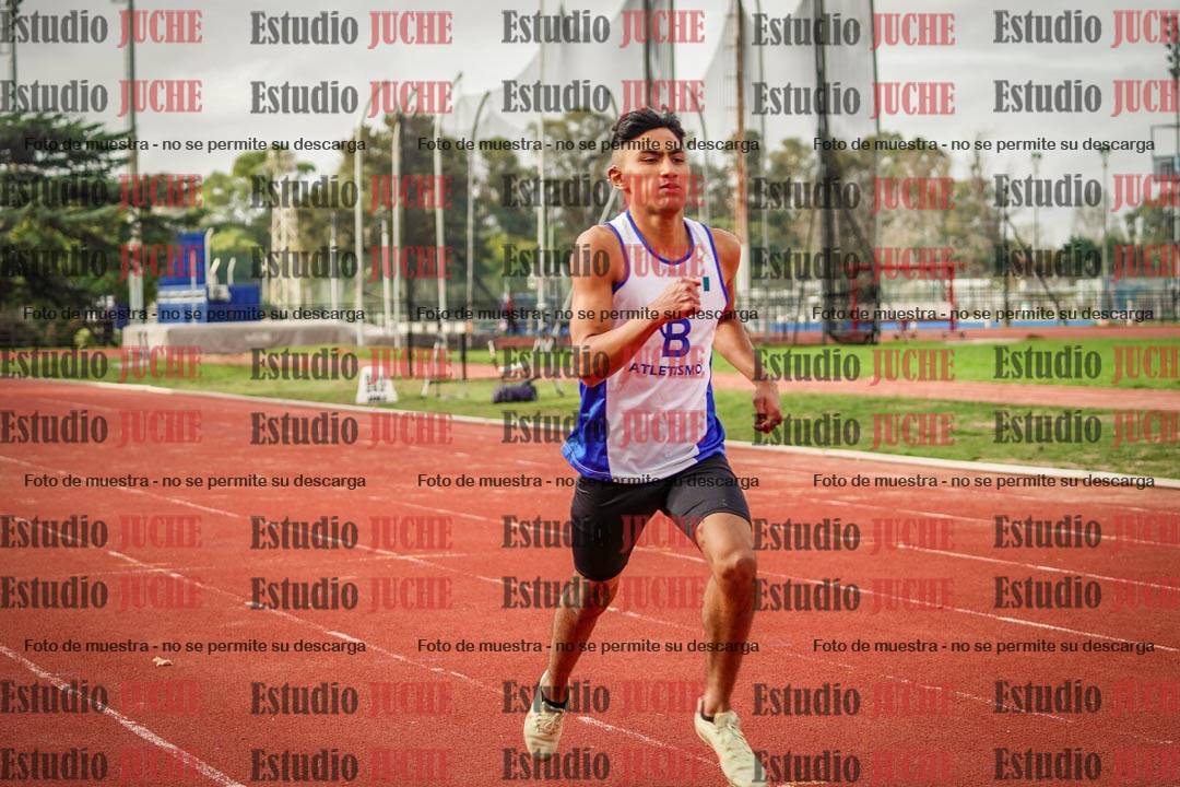 Fotos de los 400 m llanos de varones