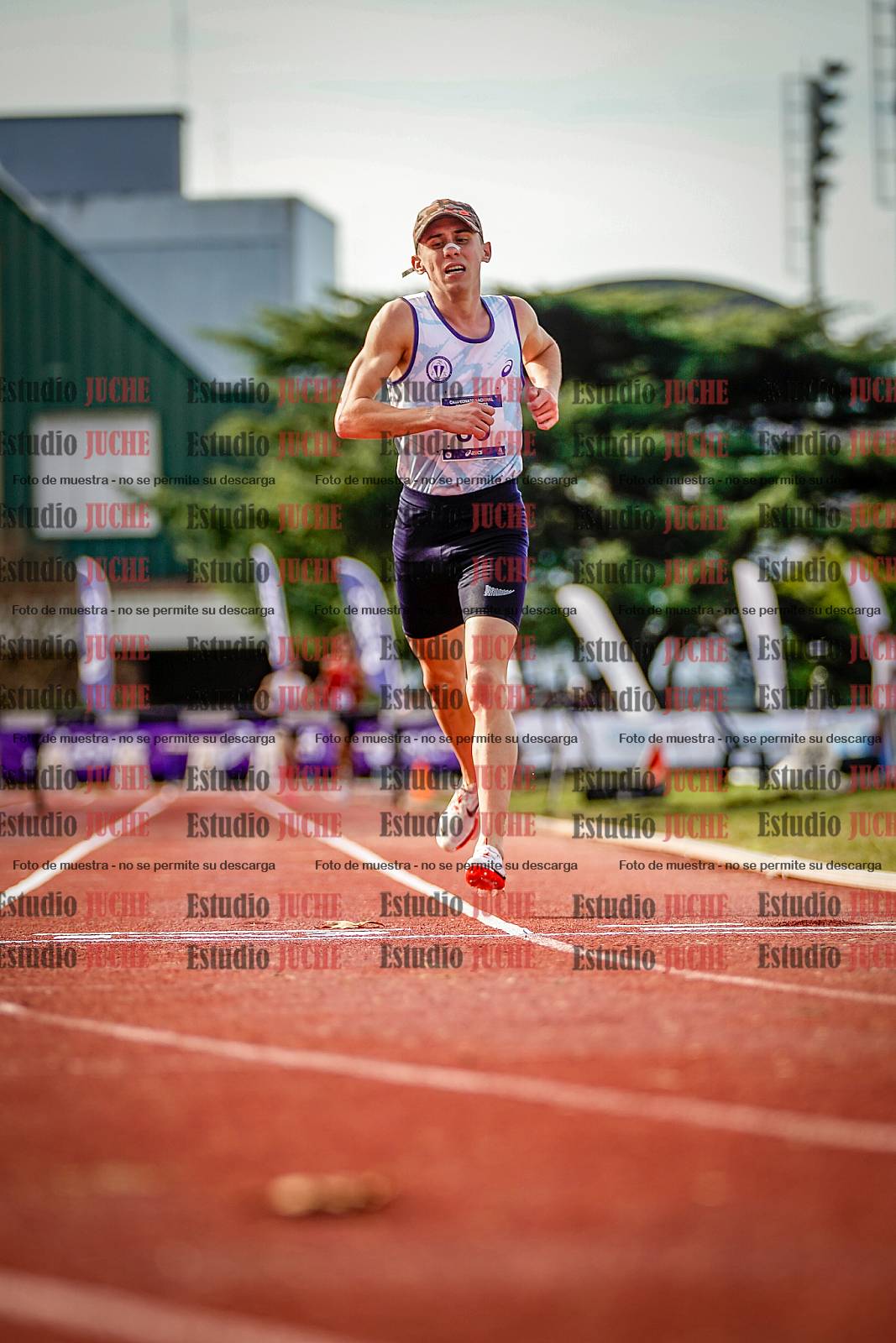 Fotos de los 3000 m con obstáculos de varones
