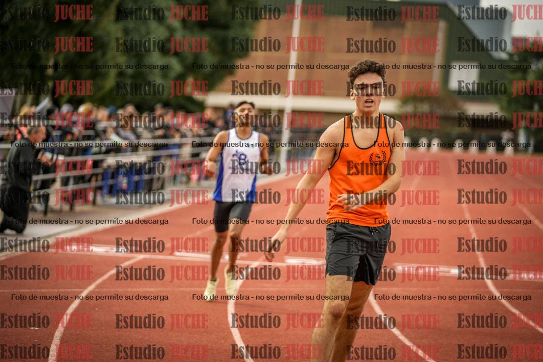 Fotos de los 400 m llanos de varones