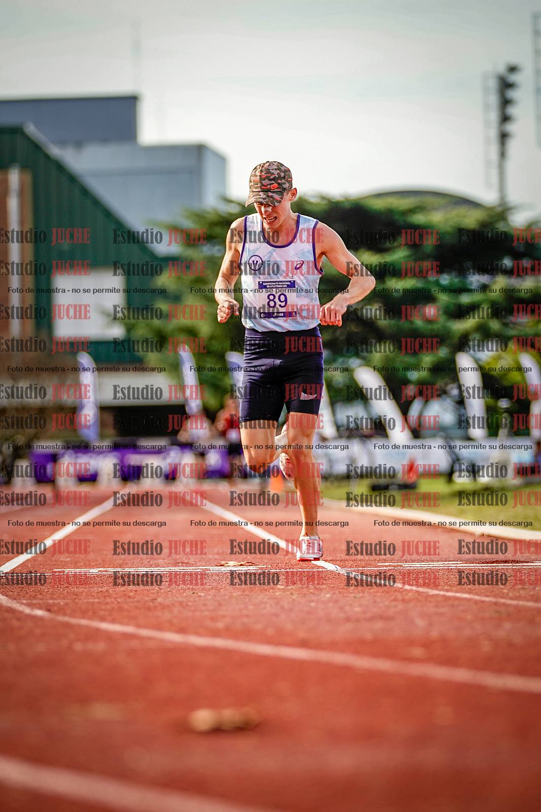 Fotos de los 3000 m con obstáculos de varones