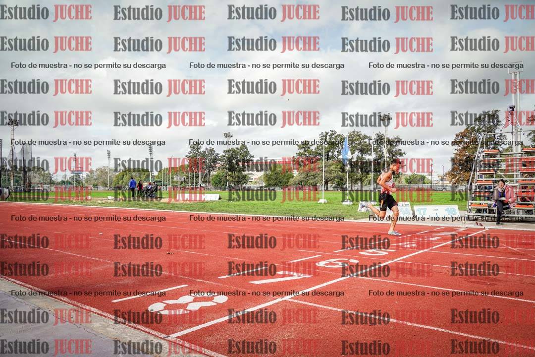 Fotos de los 400 m llanos de varones
