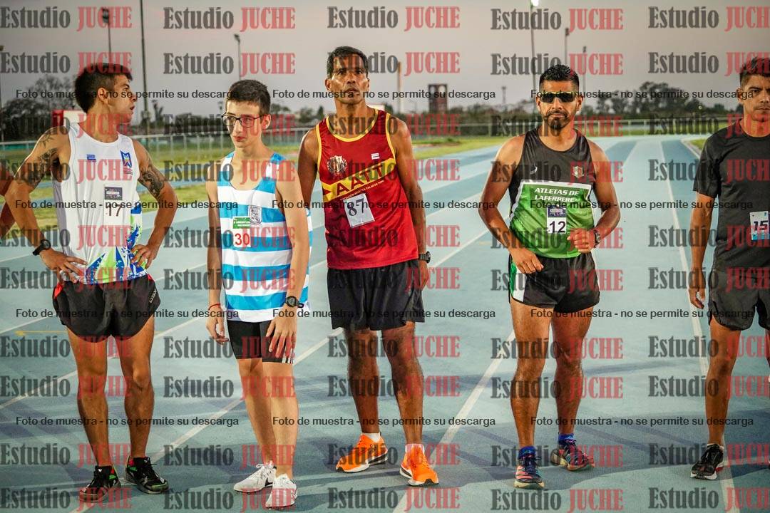 Fotos de los 3000 m llanos de varones
