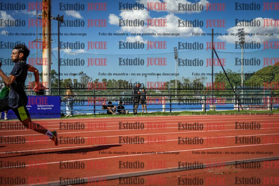 Fotos de los 200 m llanos de varones