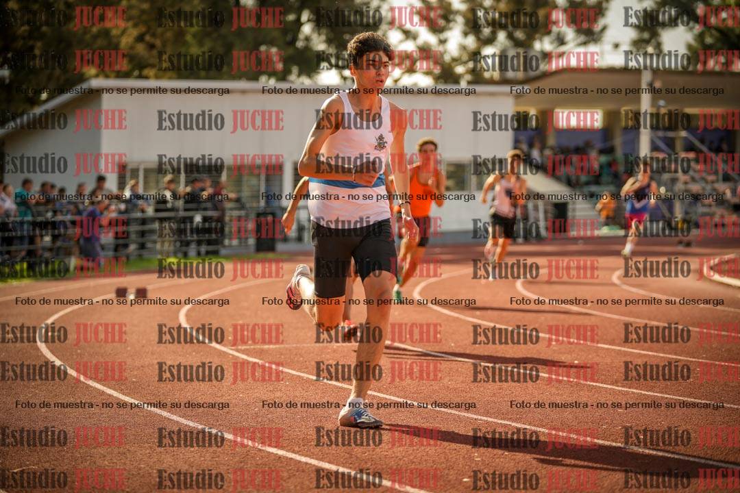 Fotos de los 400 m llanos de varones