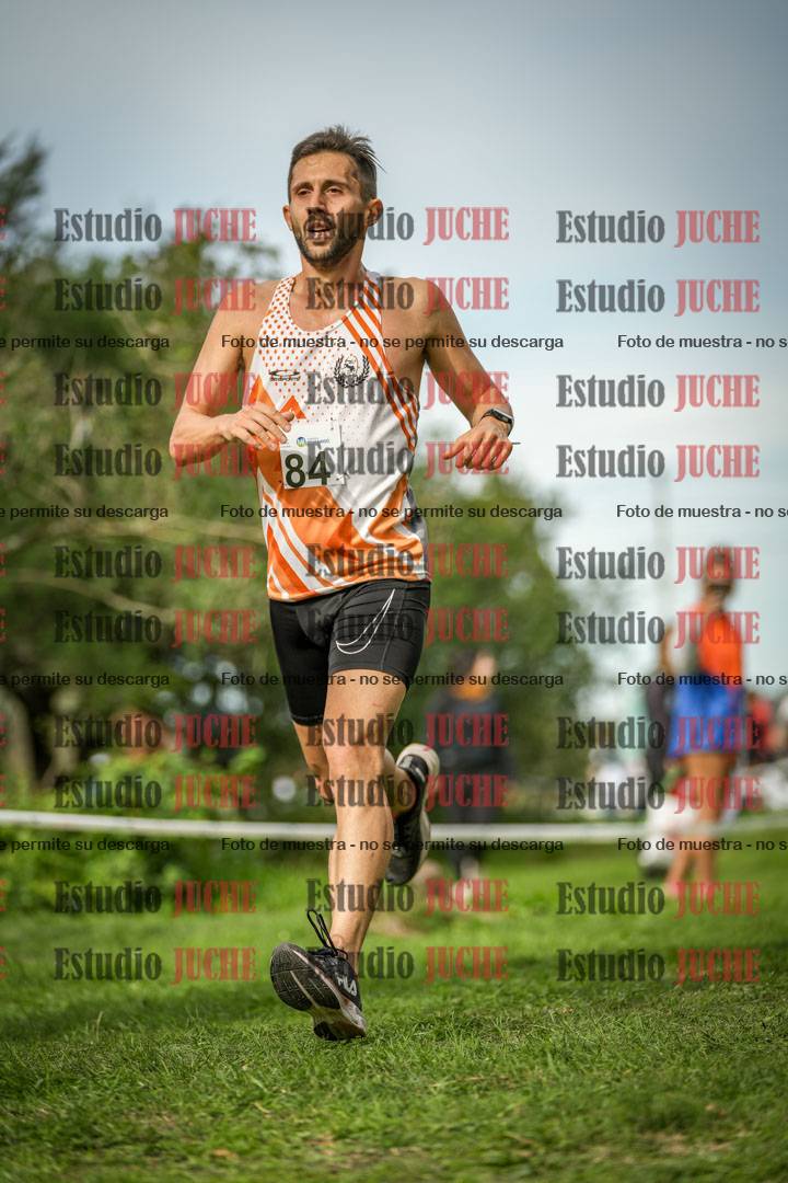 Fotos de la llegada del cross de 8000 m