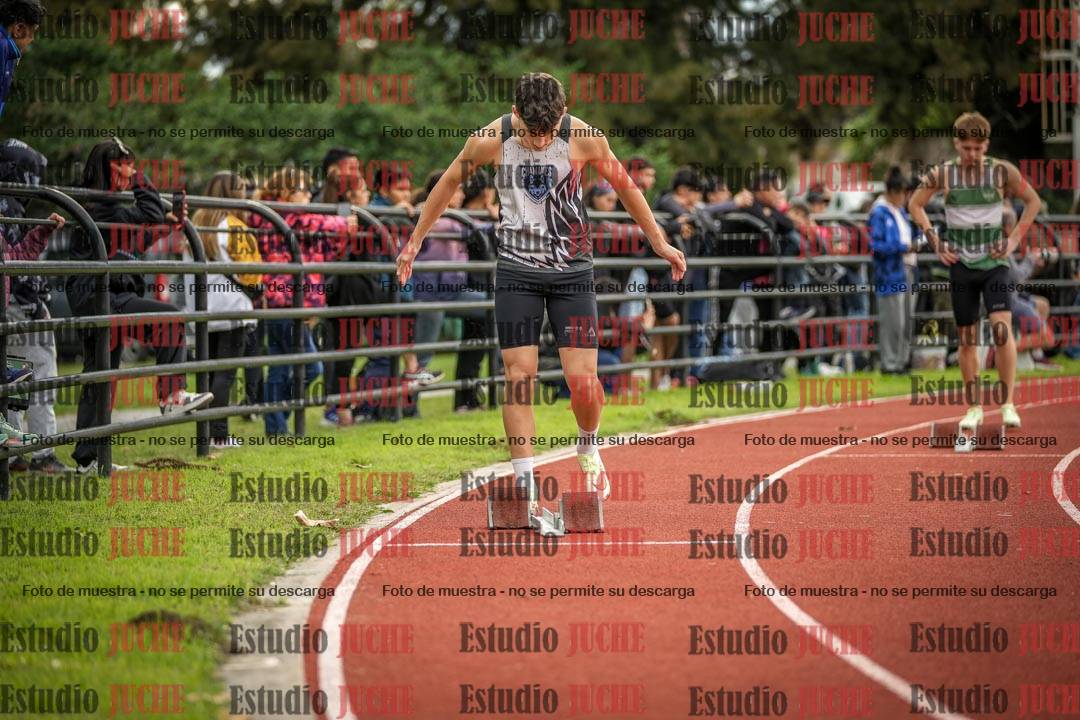 Fotos de los 400 m llanos de varones