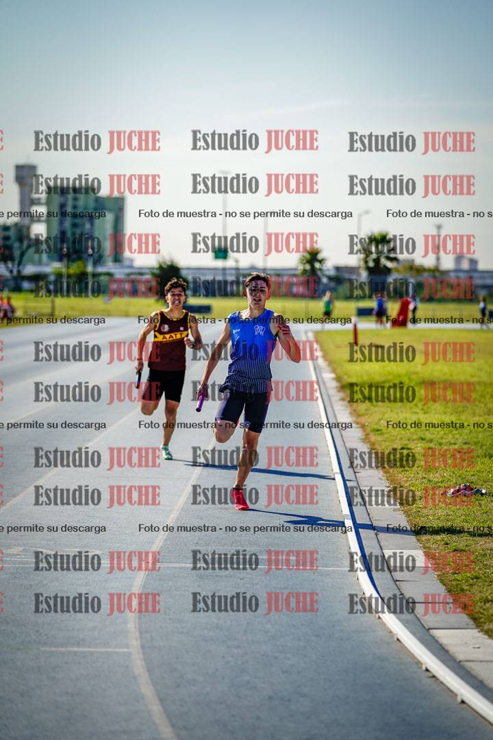 Fotos de las postas 8x300 m mixtas