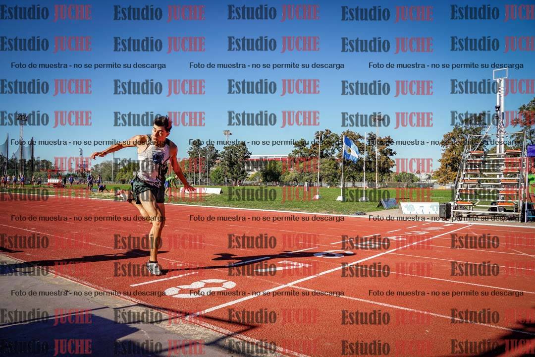Fotos de los 400 m llanos de varones