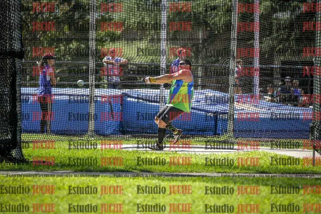 Fotos del lanzamiento de martillo de varones