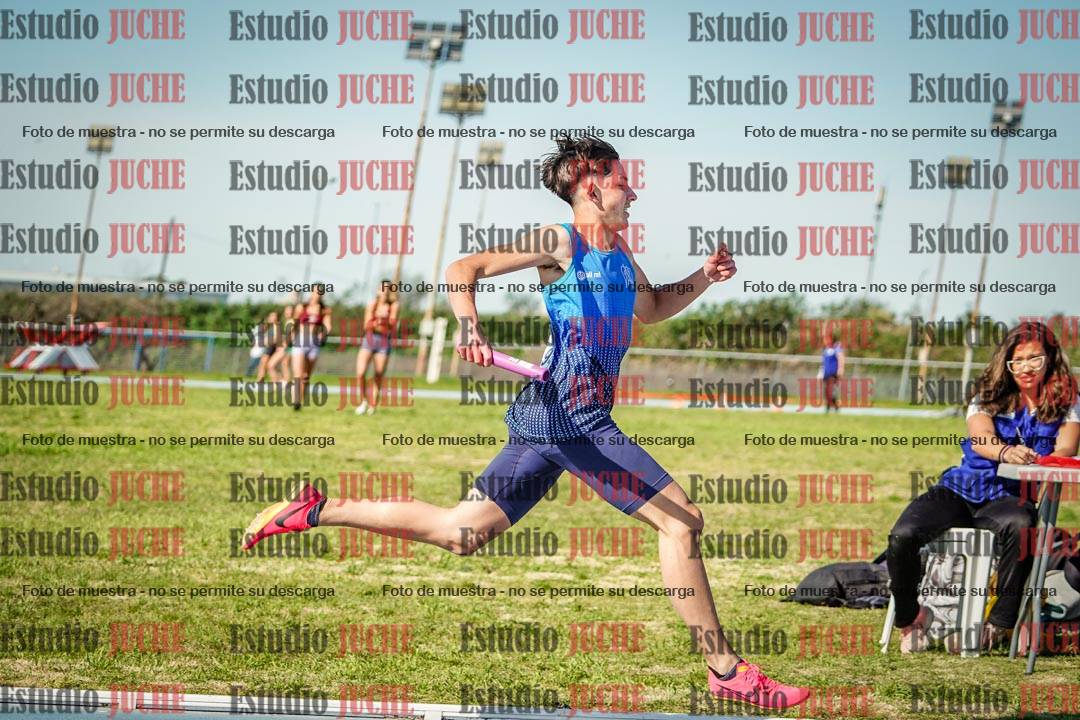 Fotos de las postas 8x300 m mixtas