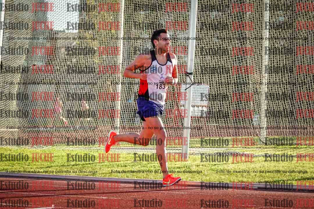 Fotos de los 3000 m llanos de varones