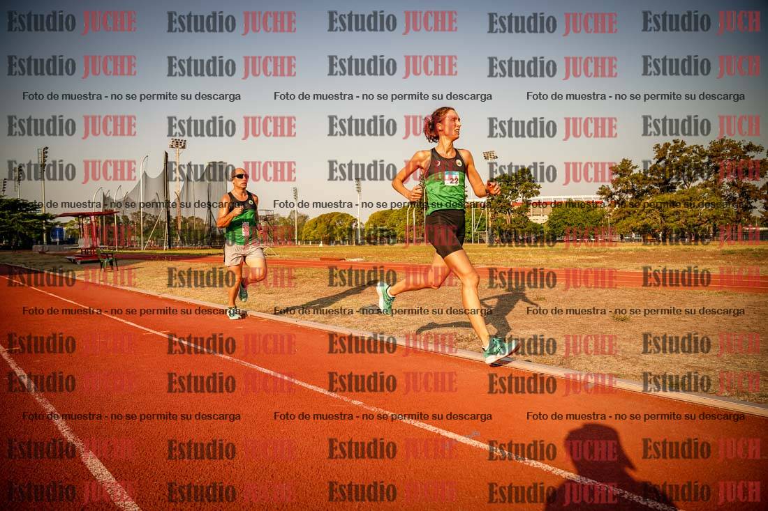 Fotos de los 5000 m llanos de mujeres y varones