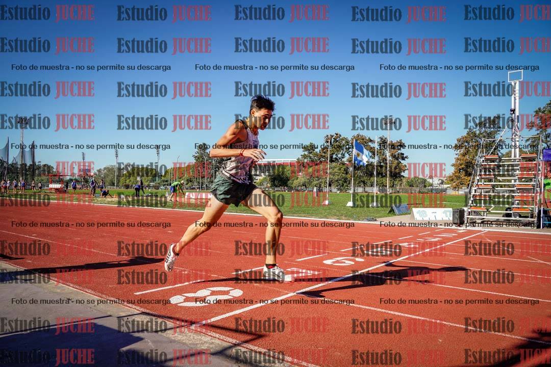 Fotos de los 400 m llanos de varones