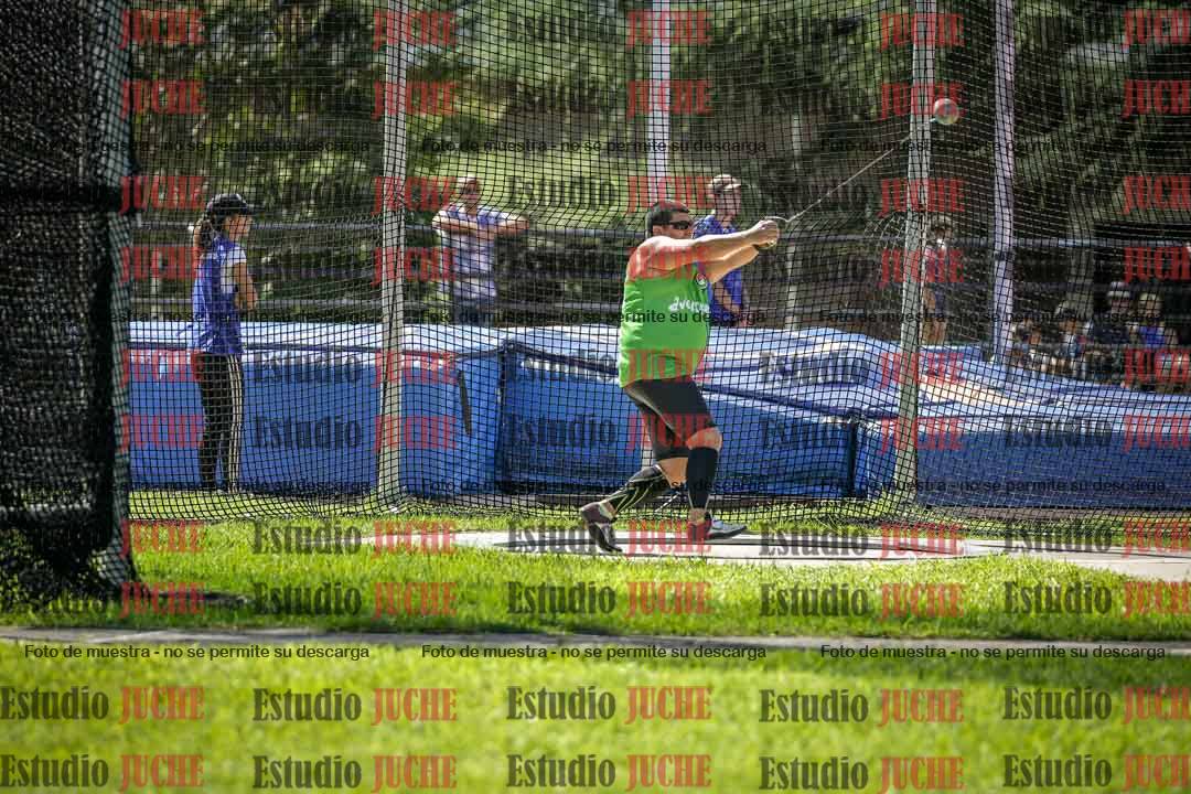 Fotos del lanzamiento de martillo de varones