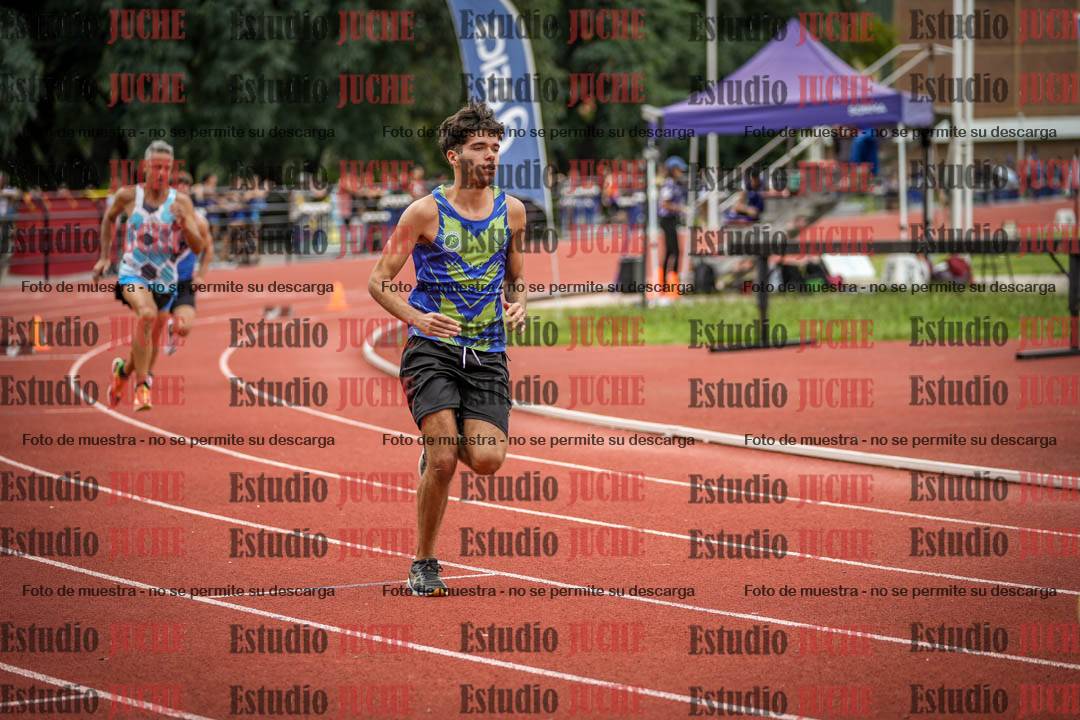 Fotos de los 400 m llanos de varones