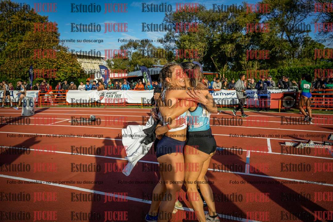 Fotos de algunos extras y podios del día 3