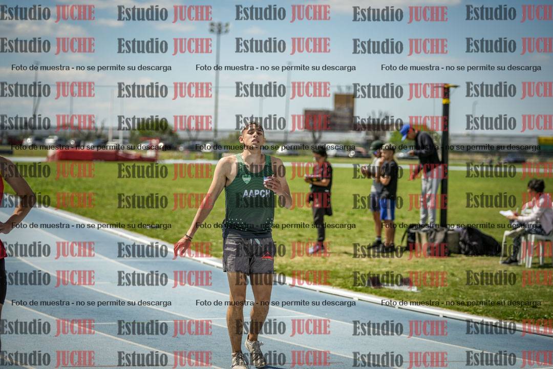 Fotos de los 400 m llanos de varones