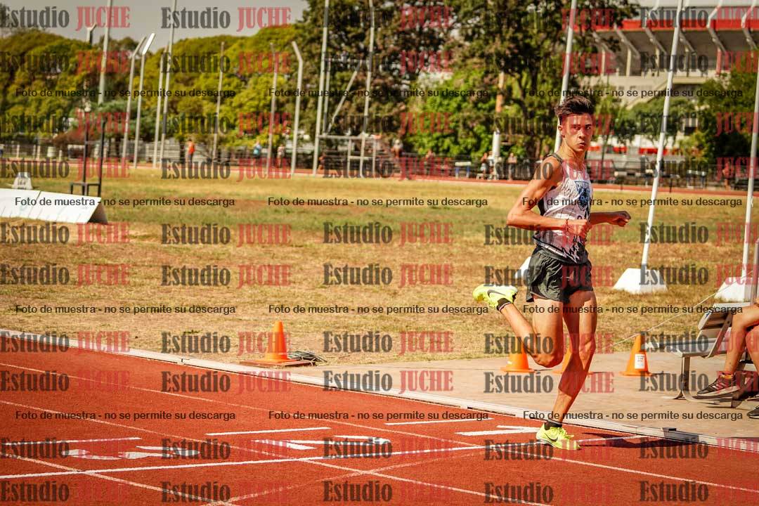 Fotos de los 800 m llanos de varones