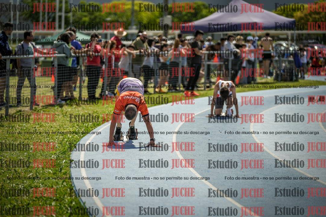 Fotos de los 400 m llanos de varones