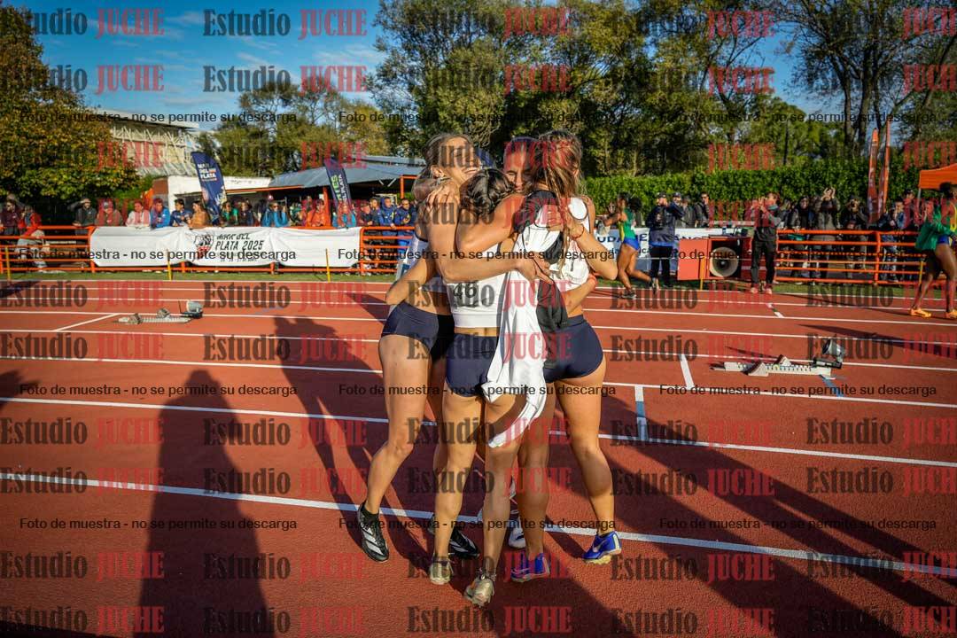 Fotos de algunos extras y podios del día 3