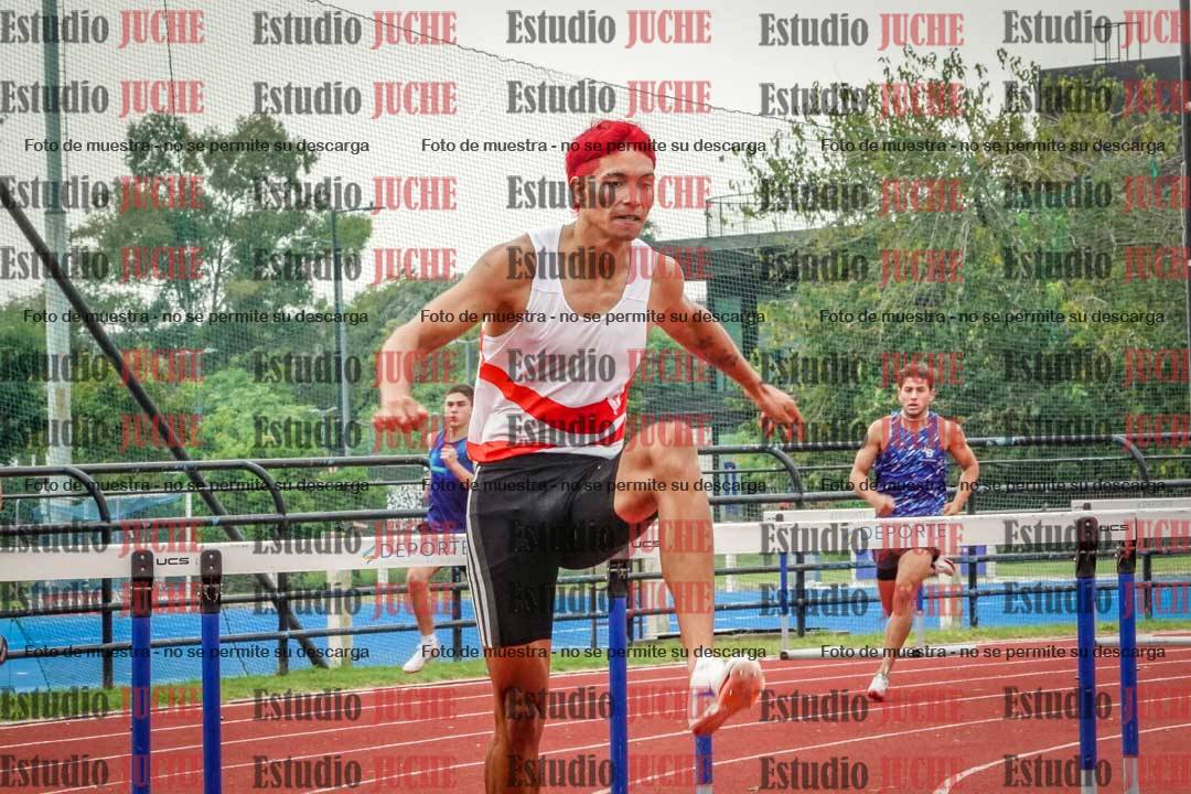 Fotos de los 400 m con vallas de varones