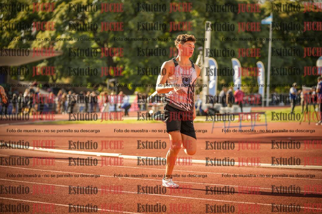 Fotos de los 400 m llanos de varones