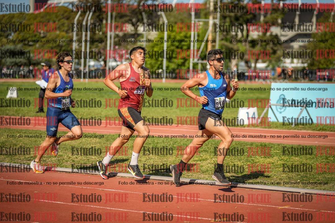 Fotos de los 5000 m llanos de varones