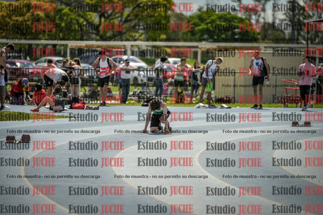 Fotos de los 400 m llanos de varones