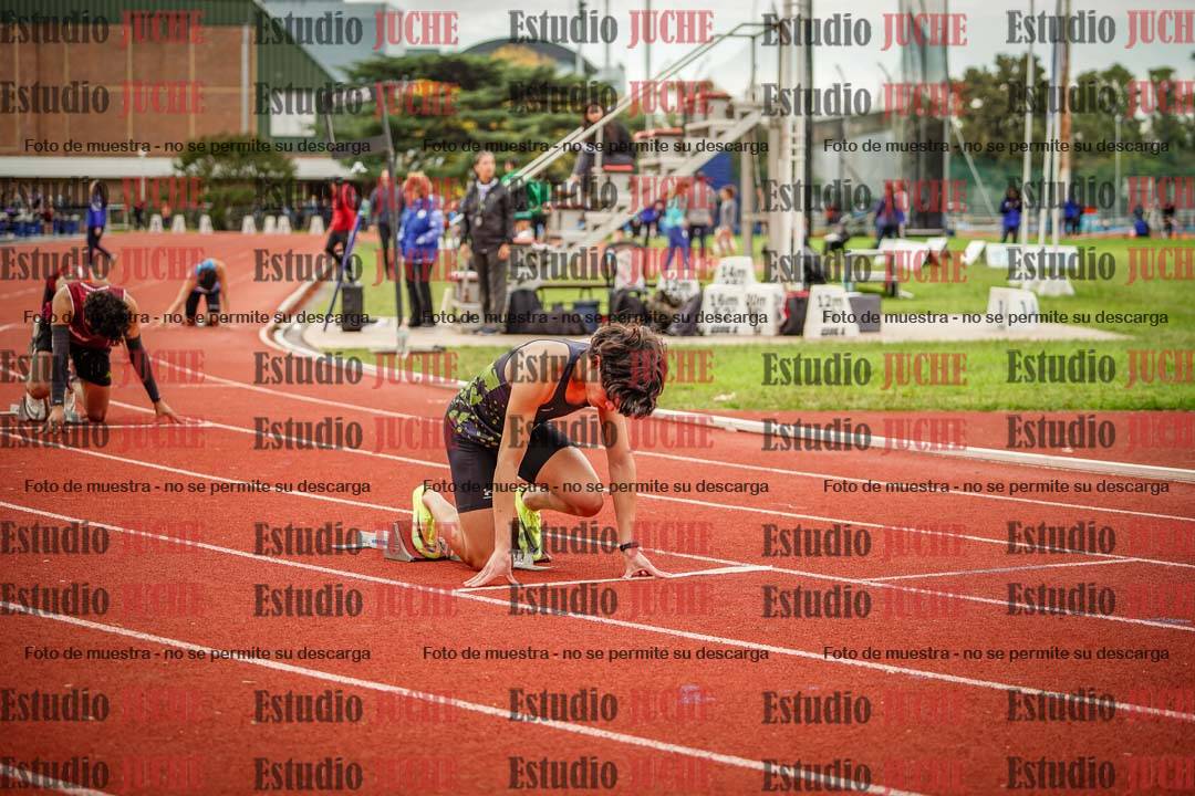Fotos de los 400 m llanos de varones