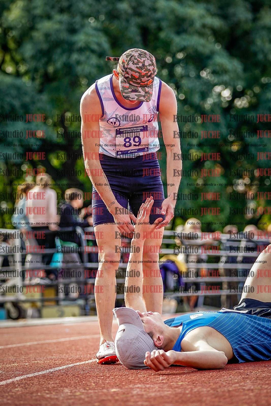 Fotos de los 3000 m con obstáculos de varones