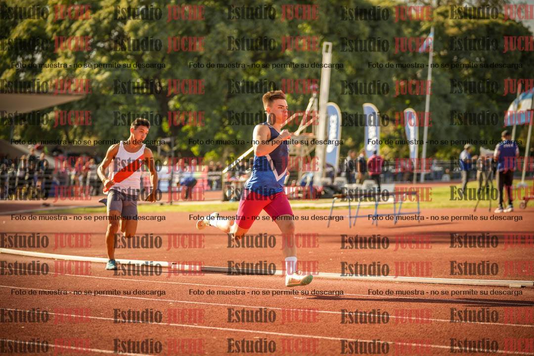 Fotos de los 400 m llanos de varones