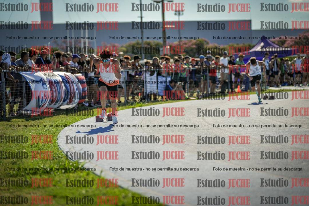 Fotos de los 400 m llanos de varones