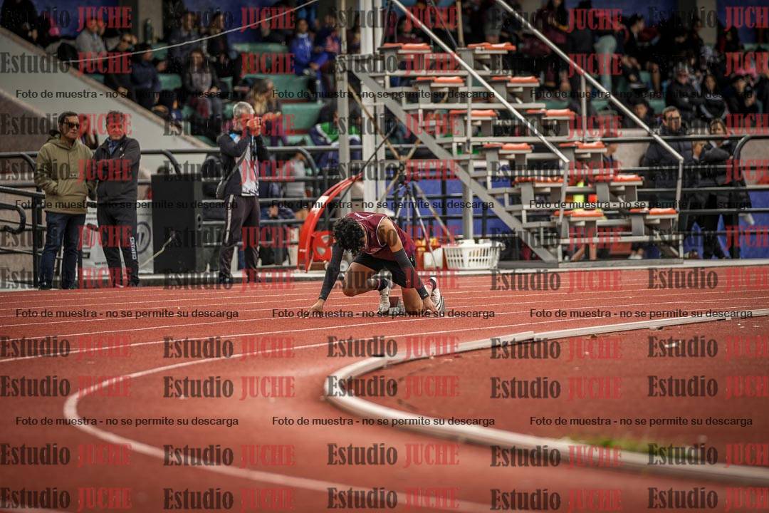 Fotos de los 400 m llanos de varones
