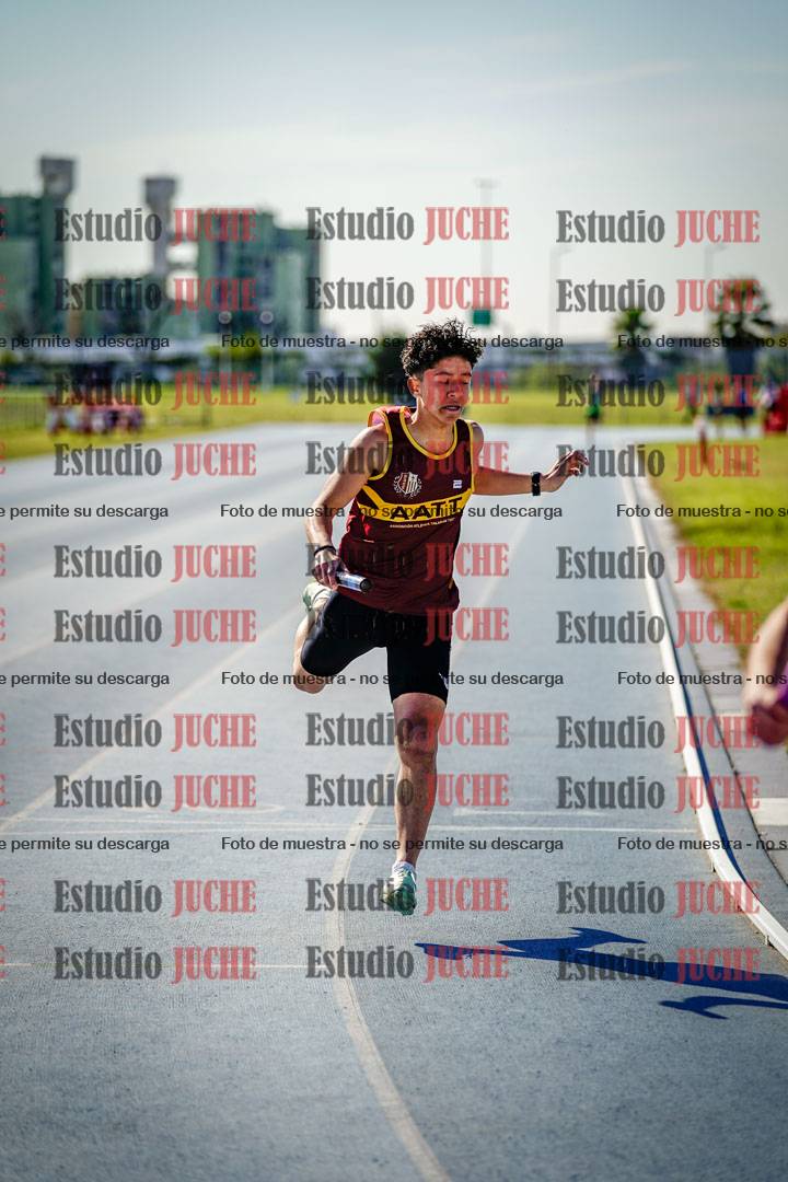 Fotos de las postas 8x300 m mixtas