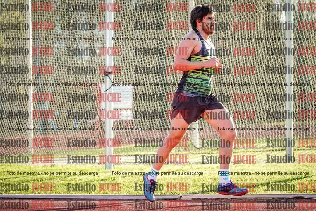 Fotos de los 3000 m llanos de varones