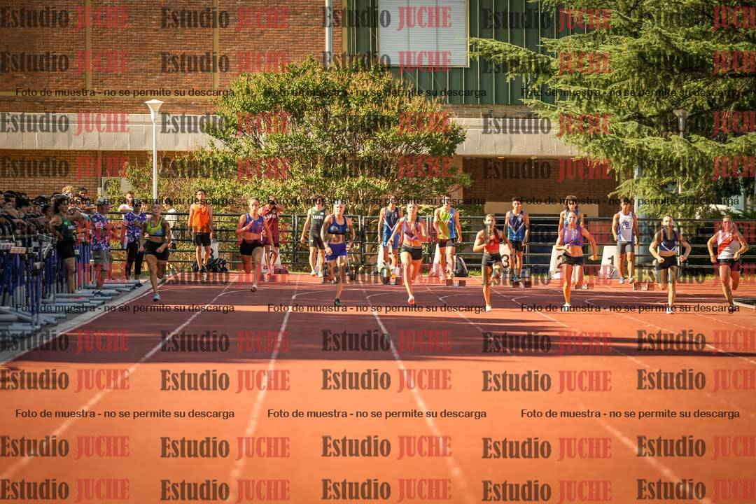 Fotos de los 100 m llanos de mujeres - FINAL U20