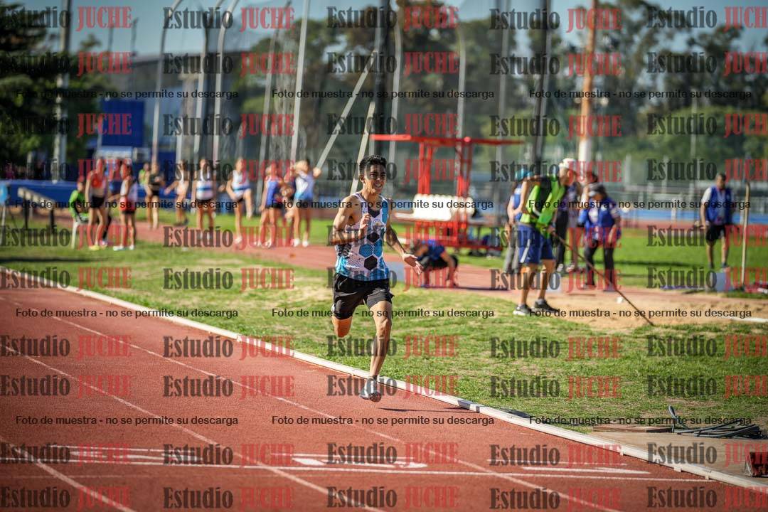 Fotos de los 400 m llanos de varones