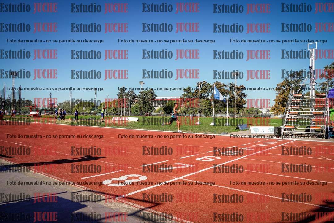 Fotos de los 400 m llanos de varones