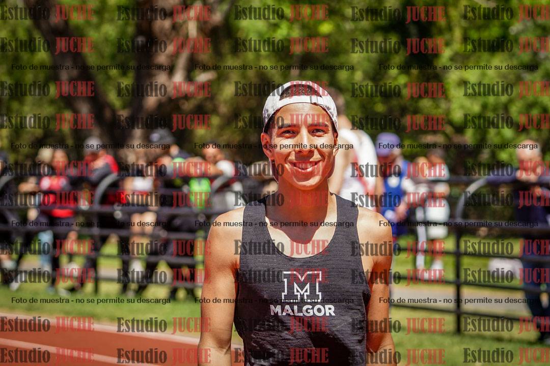 Fotos de los 400 m llanos de varones
