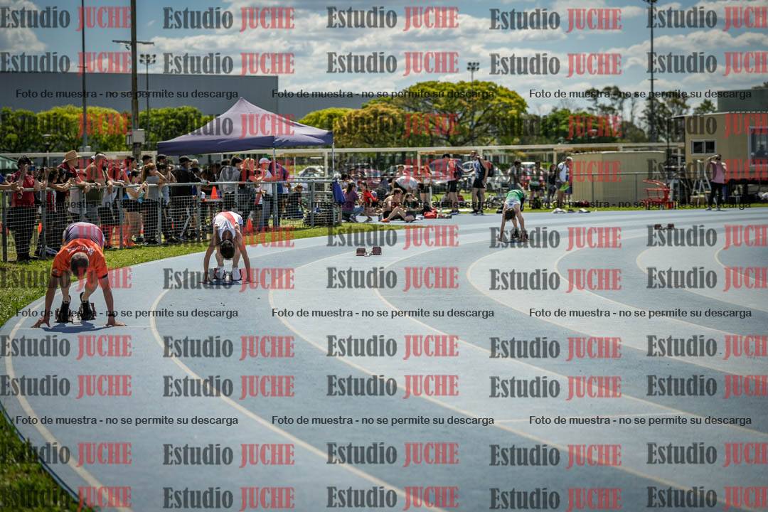 Fotos de los 400 m llanos de varones