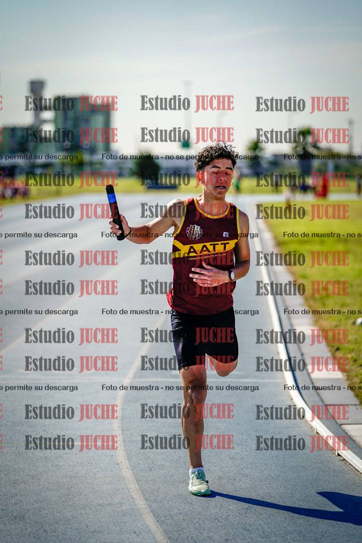 Fotos de las postas 8x300 m mixtas