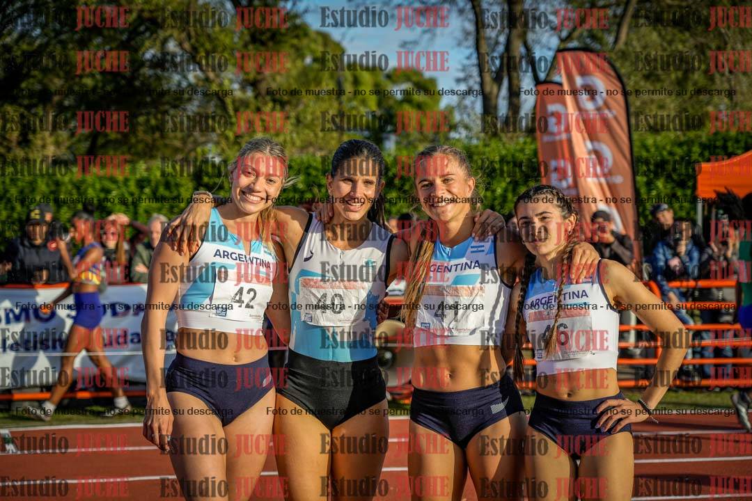 Fotos de algunos extras y podios del día 3