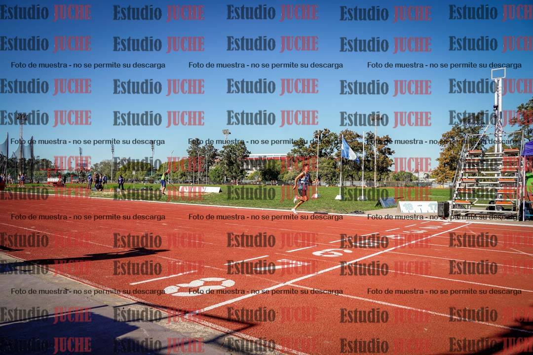 Fotos de los 400 m llanos de varones
