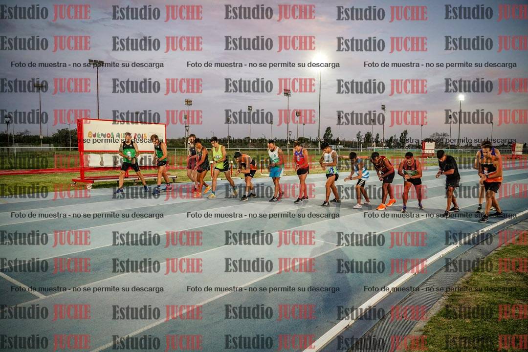 Fotos de los 3000 m llanos de varones