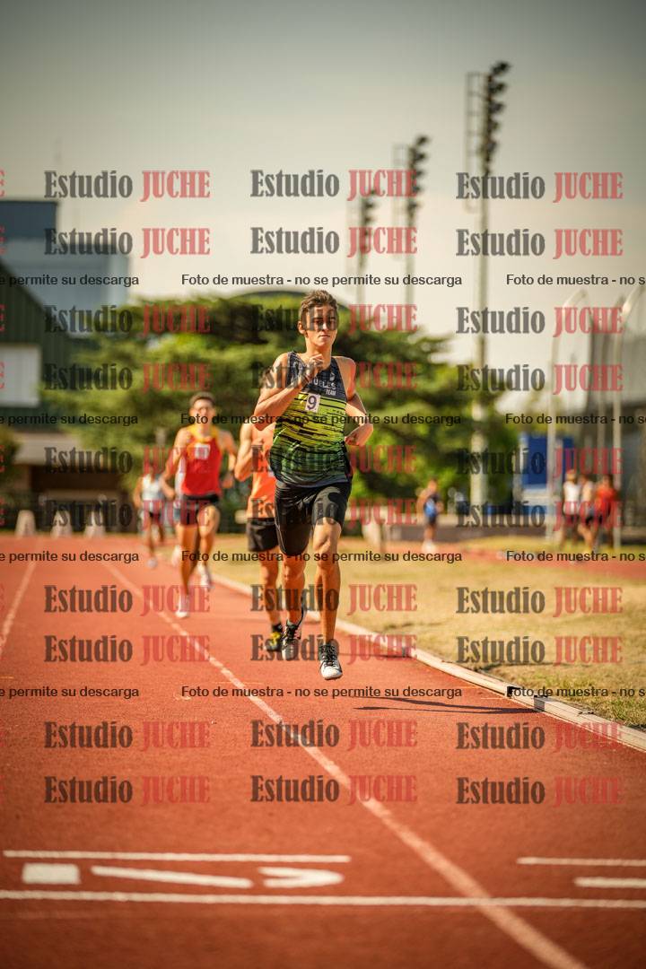 Fotos de los 800 m llanos de varones