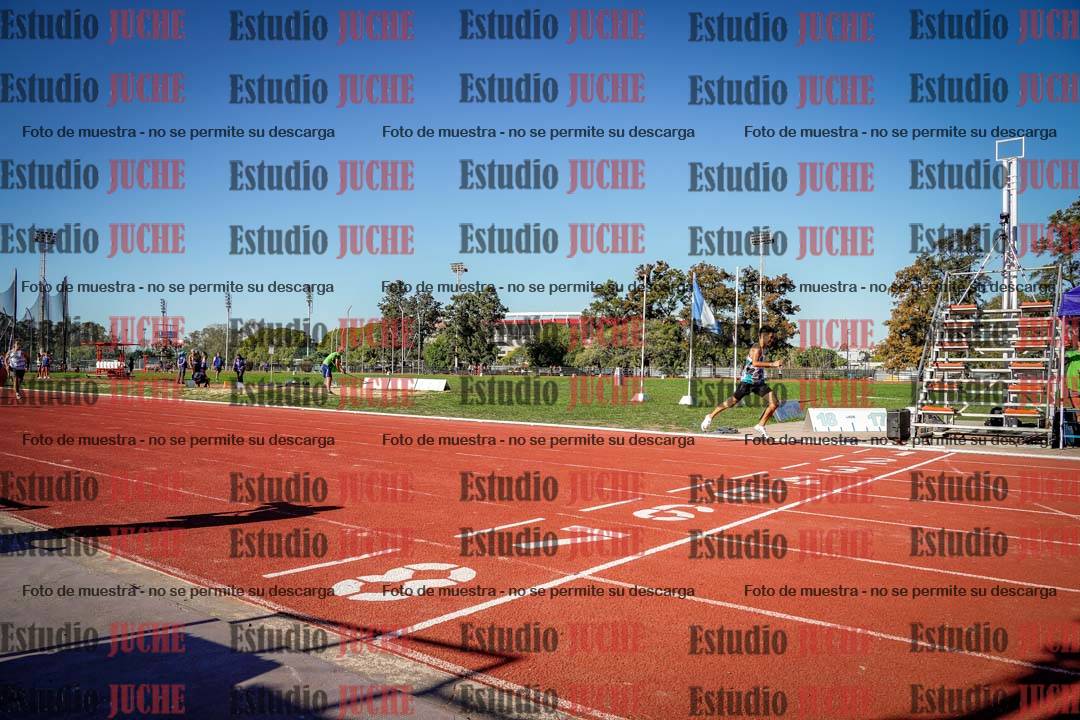 Fotos de los 400 m llanos de varones