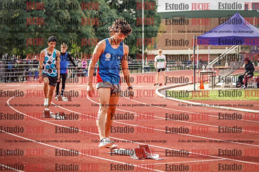 Fotos de los 400 m llanos de varones