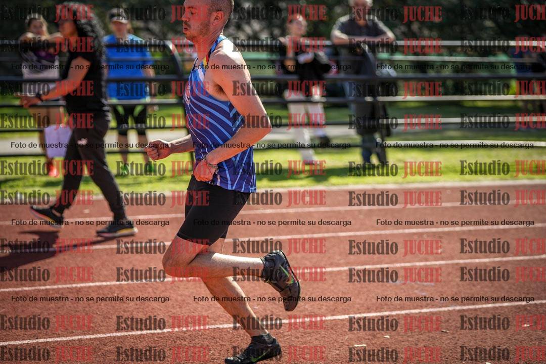 Fotos de los 400 m llanos de varones