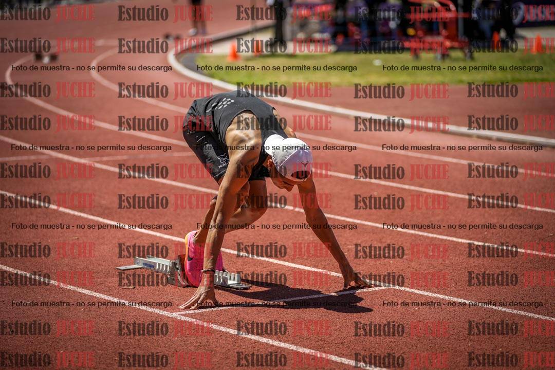 Fotos de los 400 m llanos de varones
