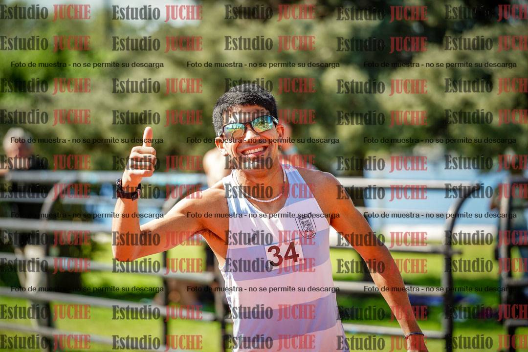 Fotos de los 5000 m llanos de mujeres y varones